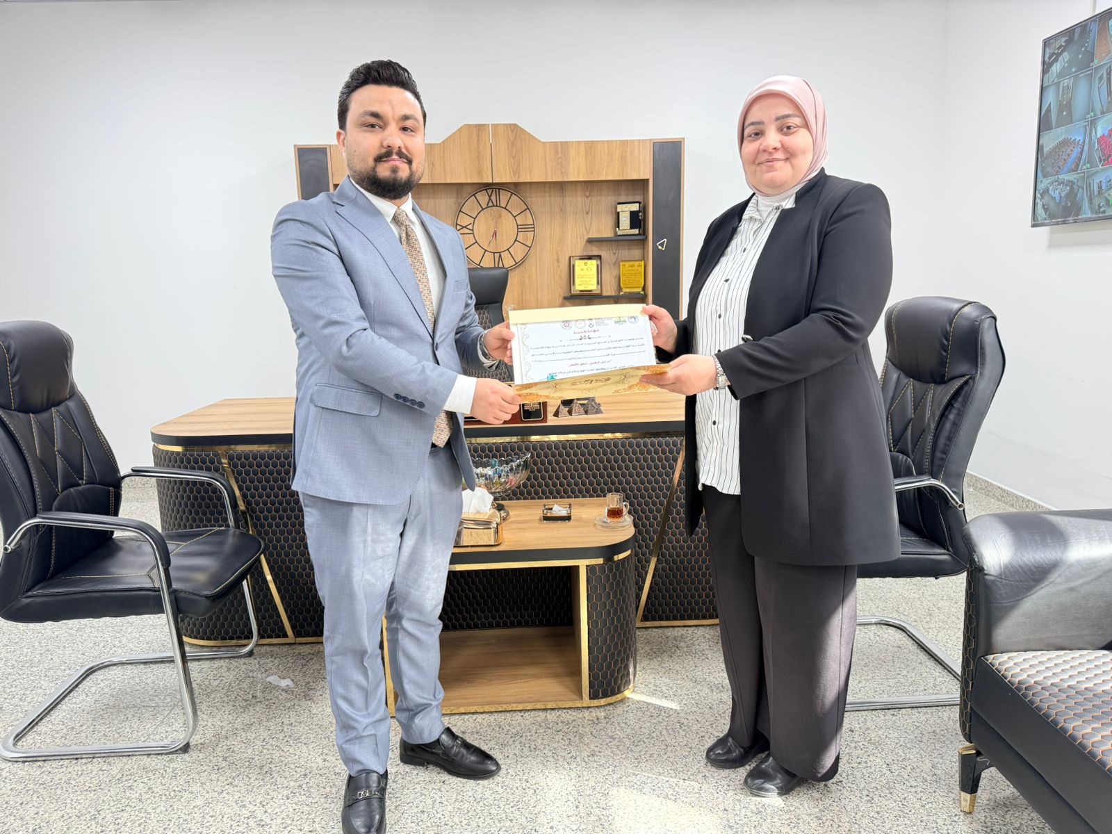 A Scientific Seminar Discusses the Role of Social Media in the Success of Entrepreneurial Projects