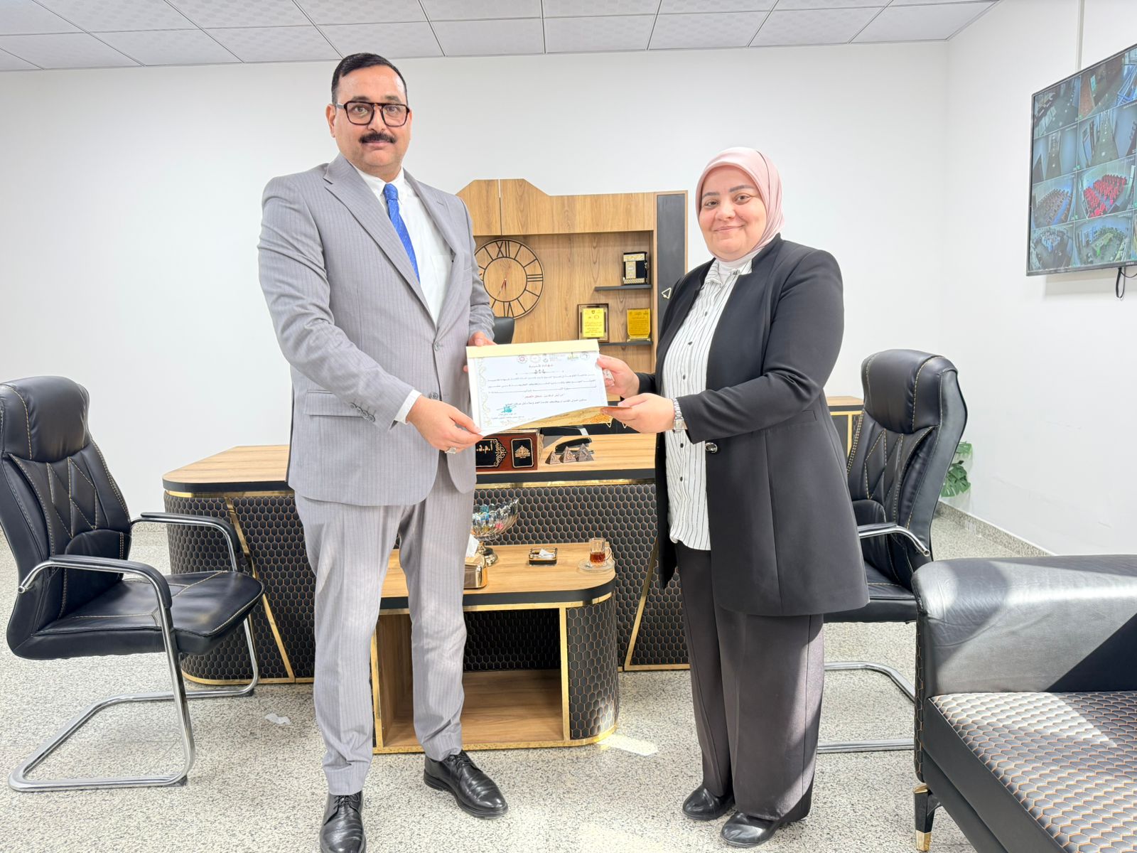 A Scientific Seminar Discusses the Role of Social Media in the Success of Entrepreneurial Projects
