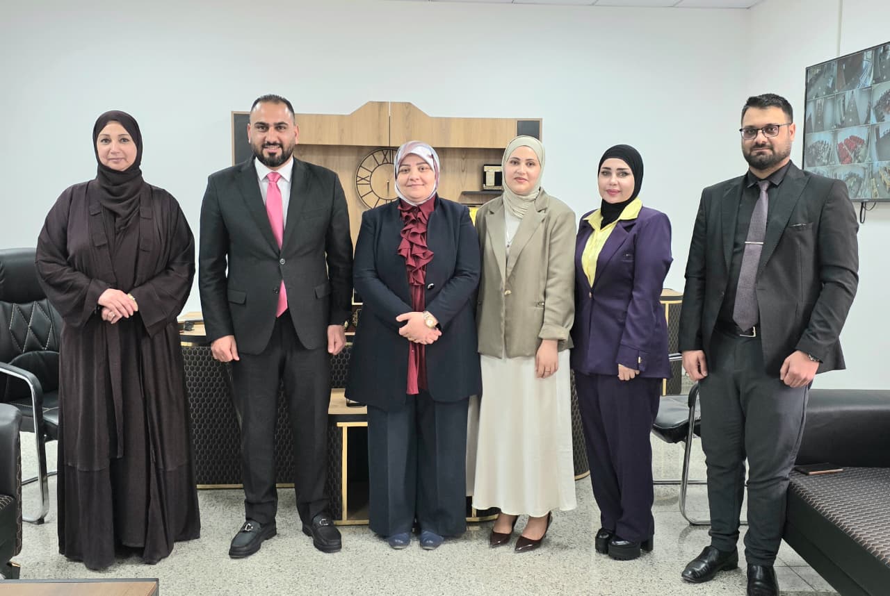 Dean of the College of Education Receives the University Psychological Counseling Division