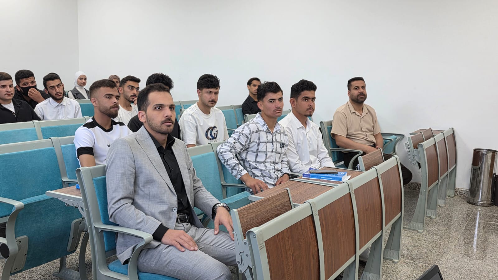 Scientific Seminar Examines the Impact of Artificial Intelligence on the Credibility of Media Content on Social Media