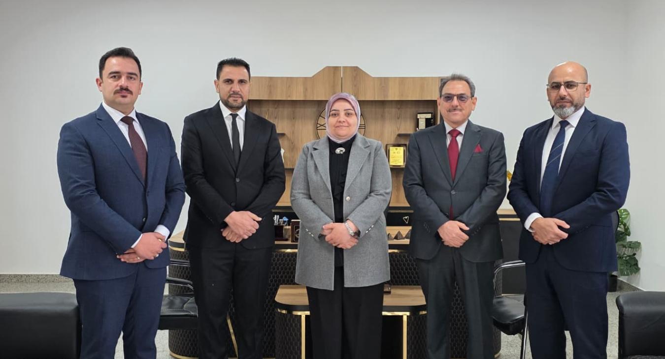 عمادة كلية التربية تهنّئ بترقية علمية